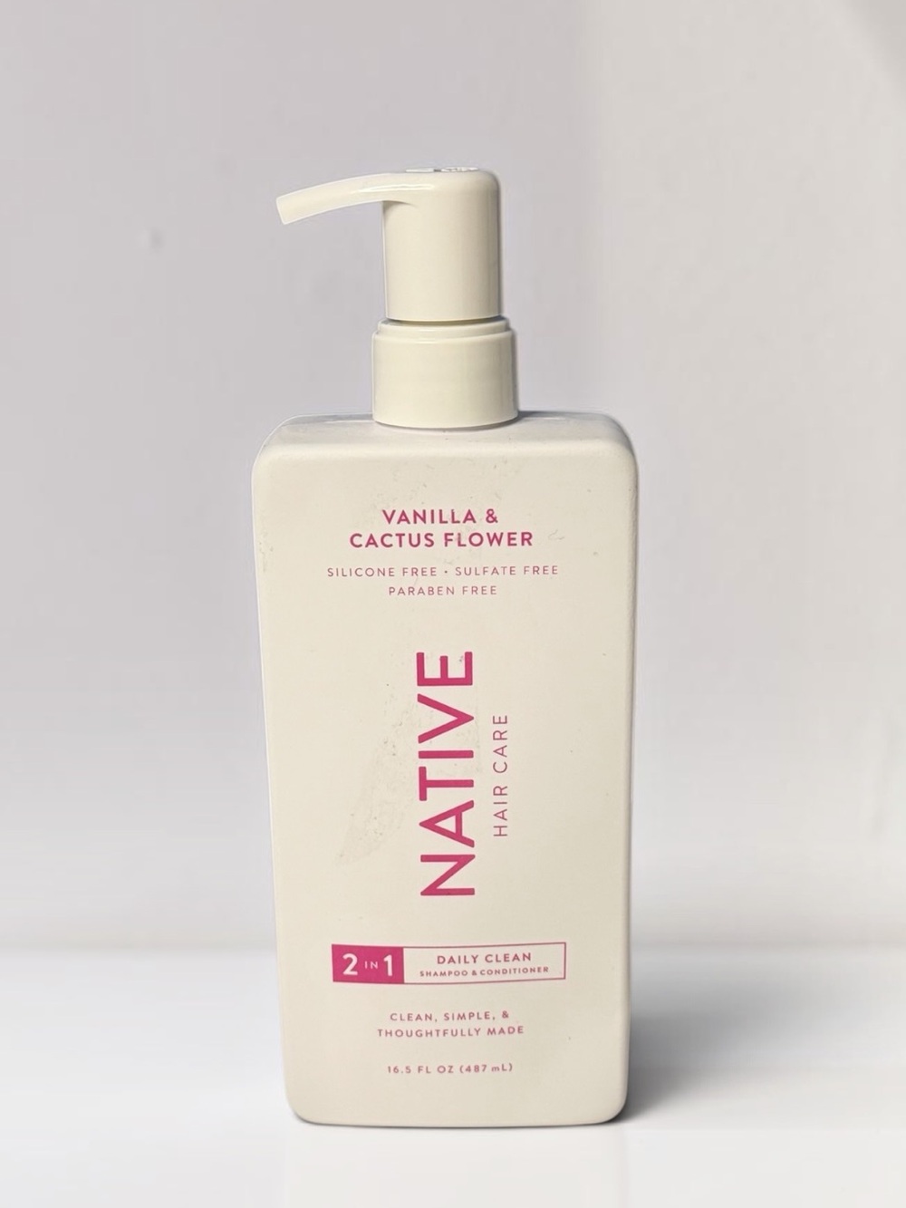 Native Hair Care 2-in-1 Daily Clean in Cream with Pink Accents